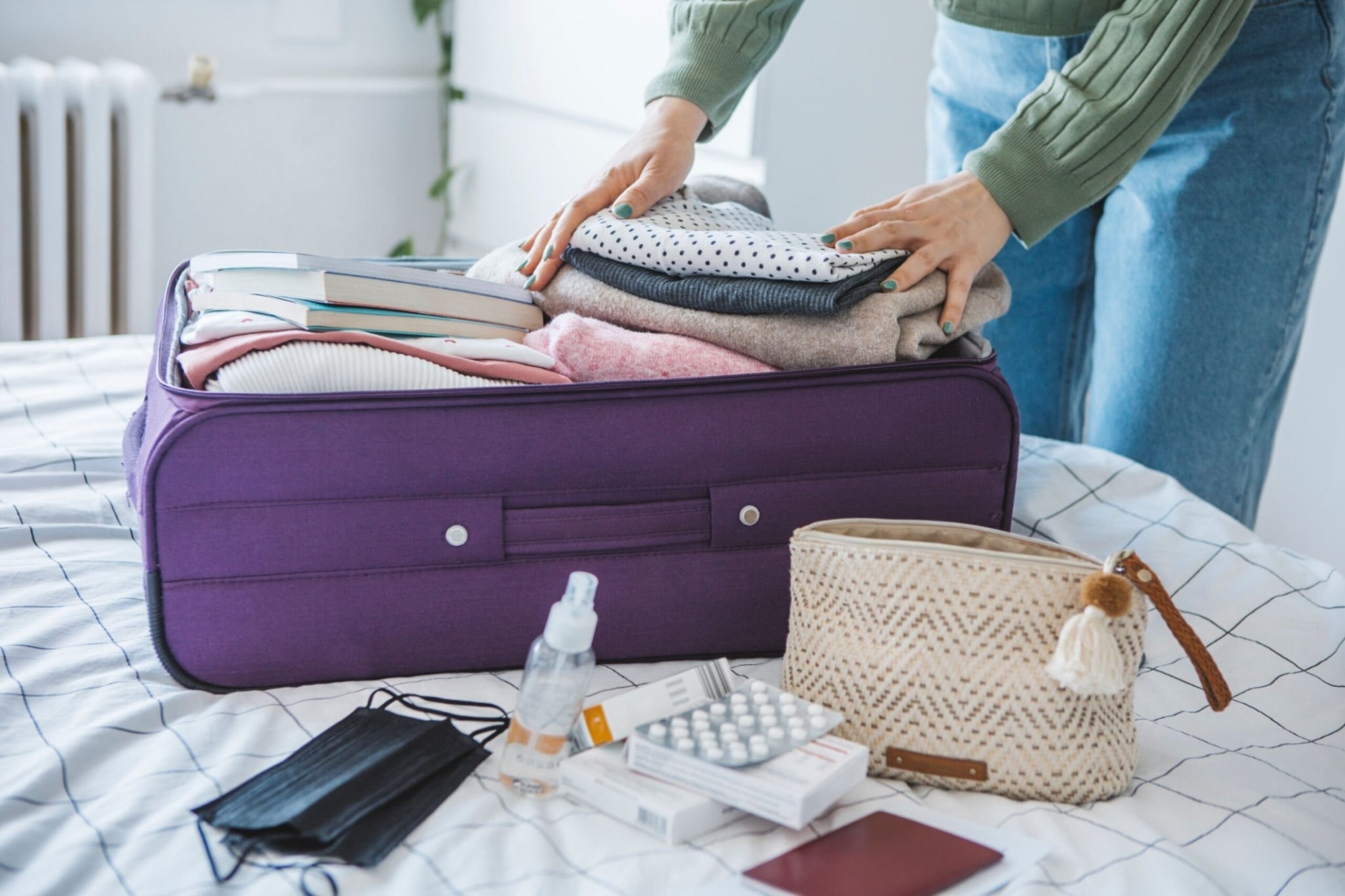 What belongings and necessary items should international students pack ...