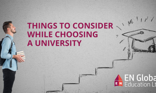 Things to consider while choosing a university